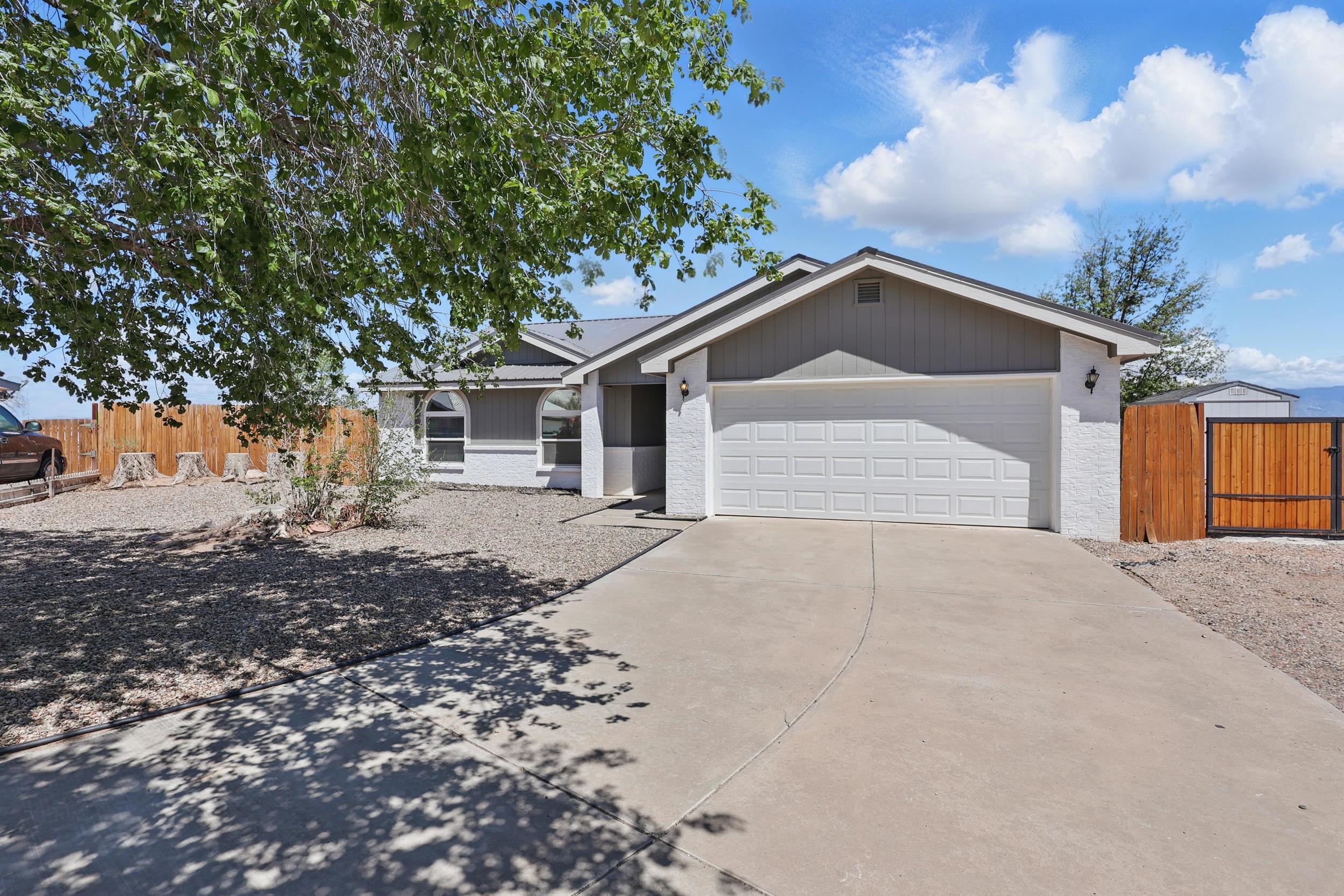 24 Timothy Court, Los Lunas, New Mexico image 1