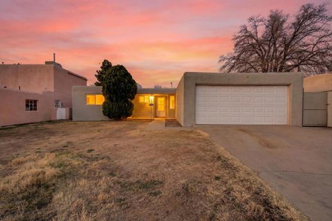 Photo of 10901 Fairbanks Road NE, Albuquerque, NM 87112 (MLS # 1098549)