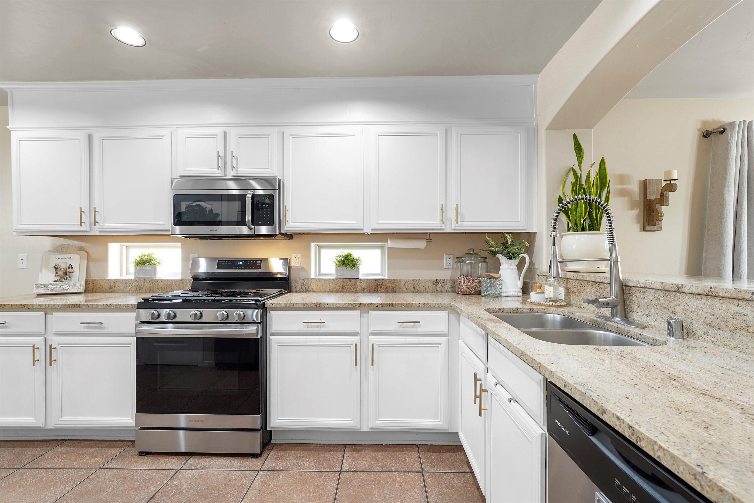 660 PRIMROSE Avenue SW