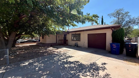 Homes For Sale - 309 Estancia Drive<br/> Albuquerque, NM 87105