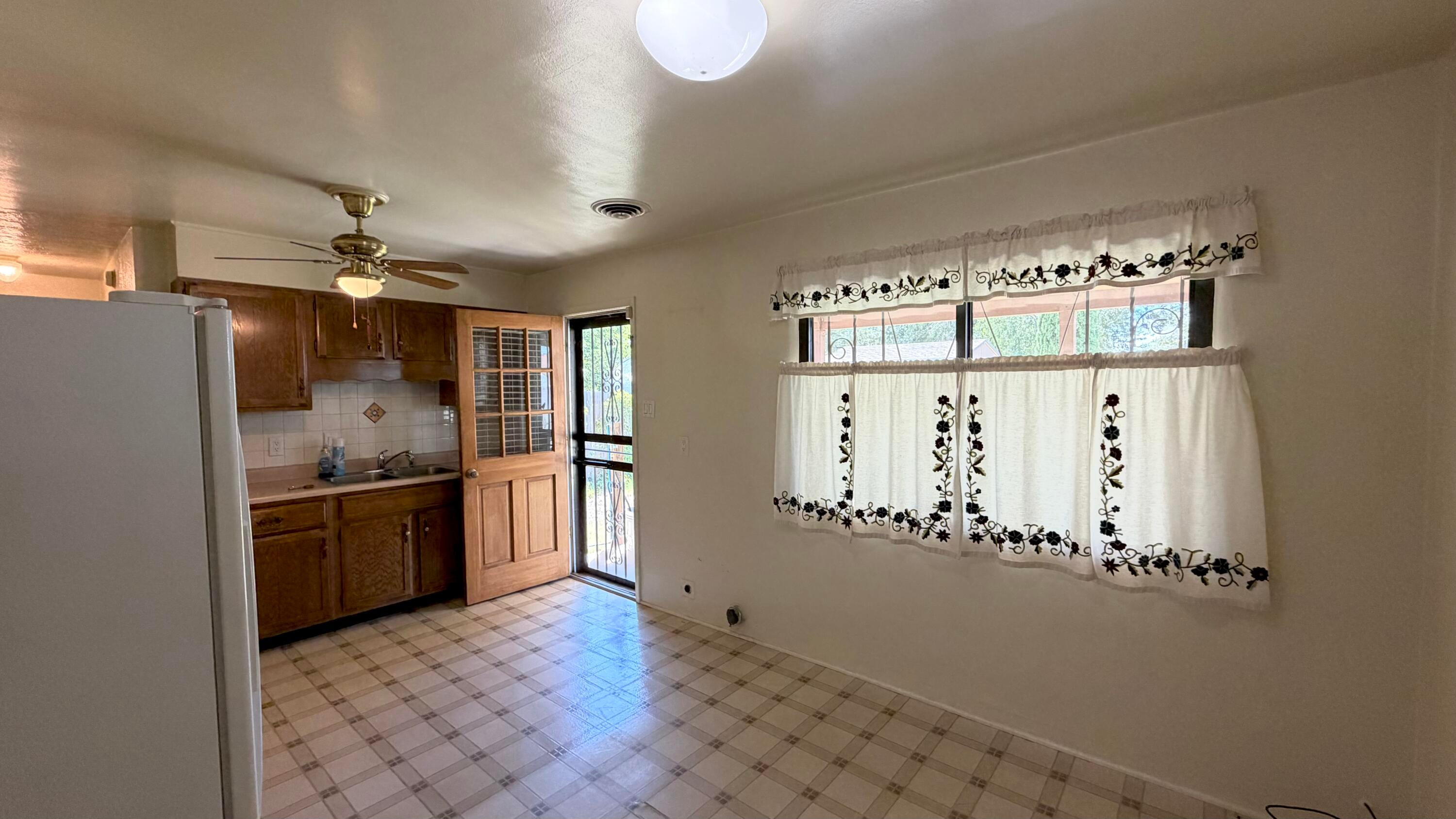 309 Estancia Drive NW