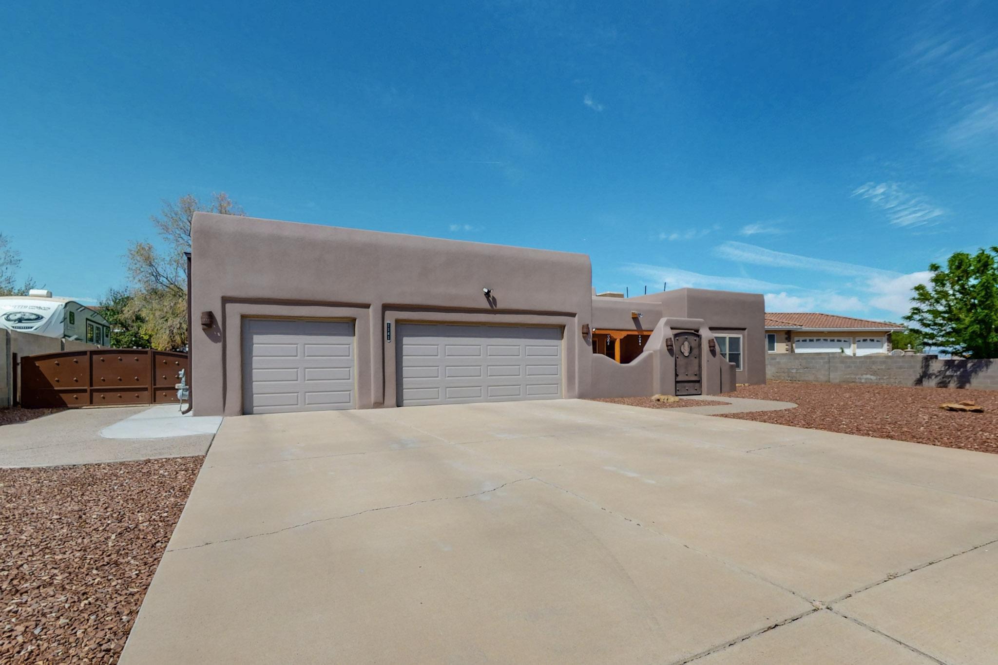 1141 Mesa Ridge Drive, Los Lunas, New Mexico image 1