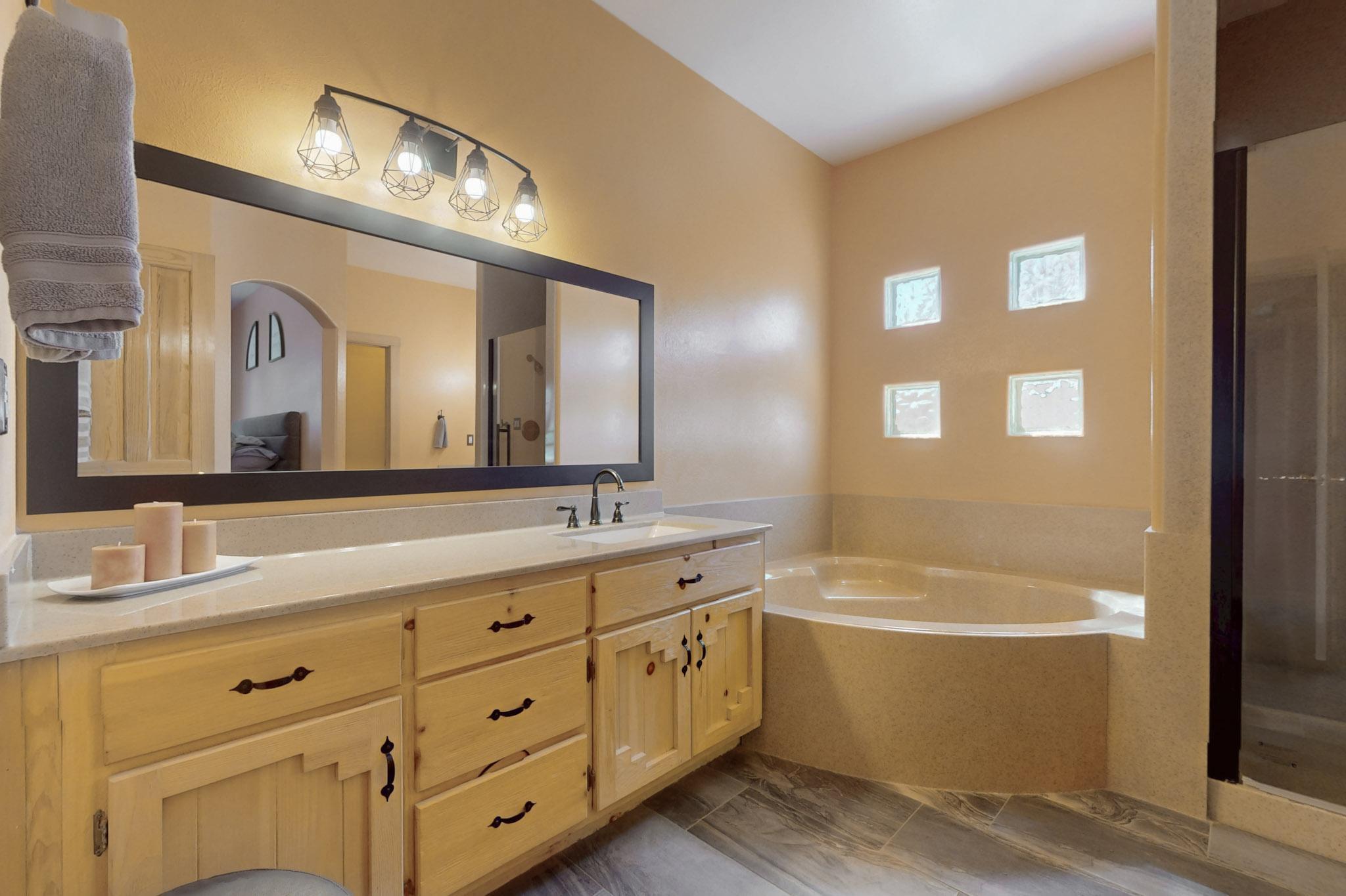 1141 Mesa Ridge Drive, Los Lunas, New Mexico image 22