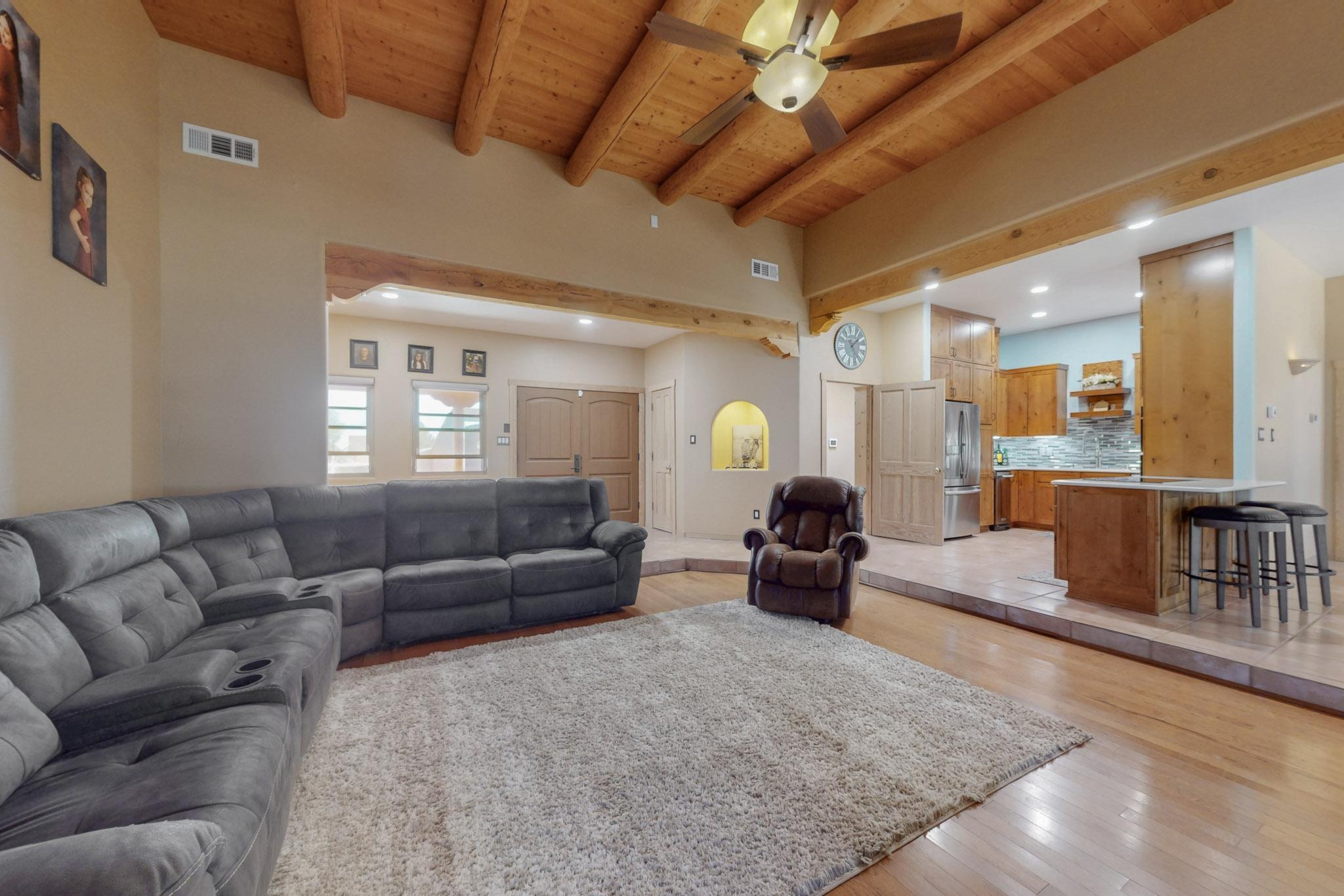 1141 Mesa Ridge Drive, Los Lunas, New Mexico image 5