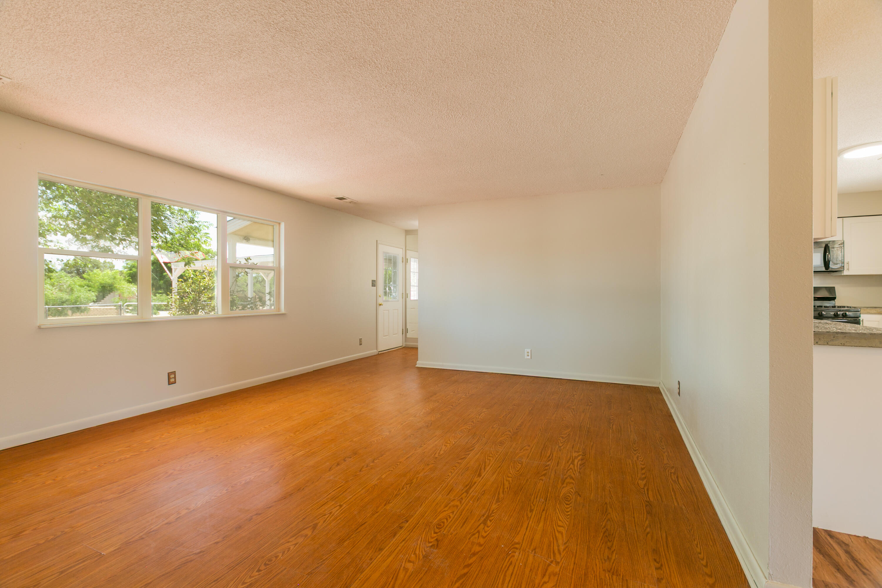 2209 Yucca Street, Rio Rancho, New Mexico image 4