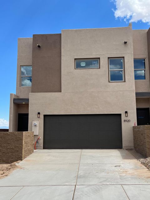 Townhouse For Sale - 8920 Mountain Ash Avenue<br/> Bernalillo County, Albuquerque, NM 87121