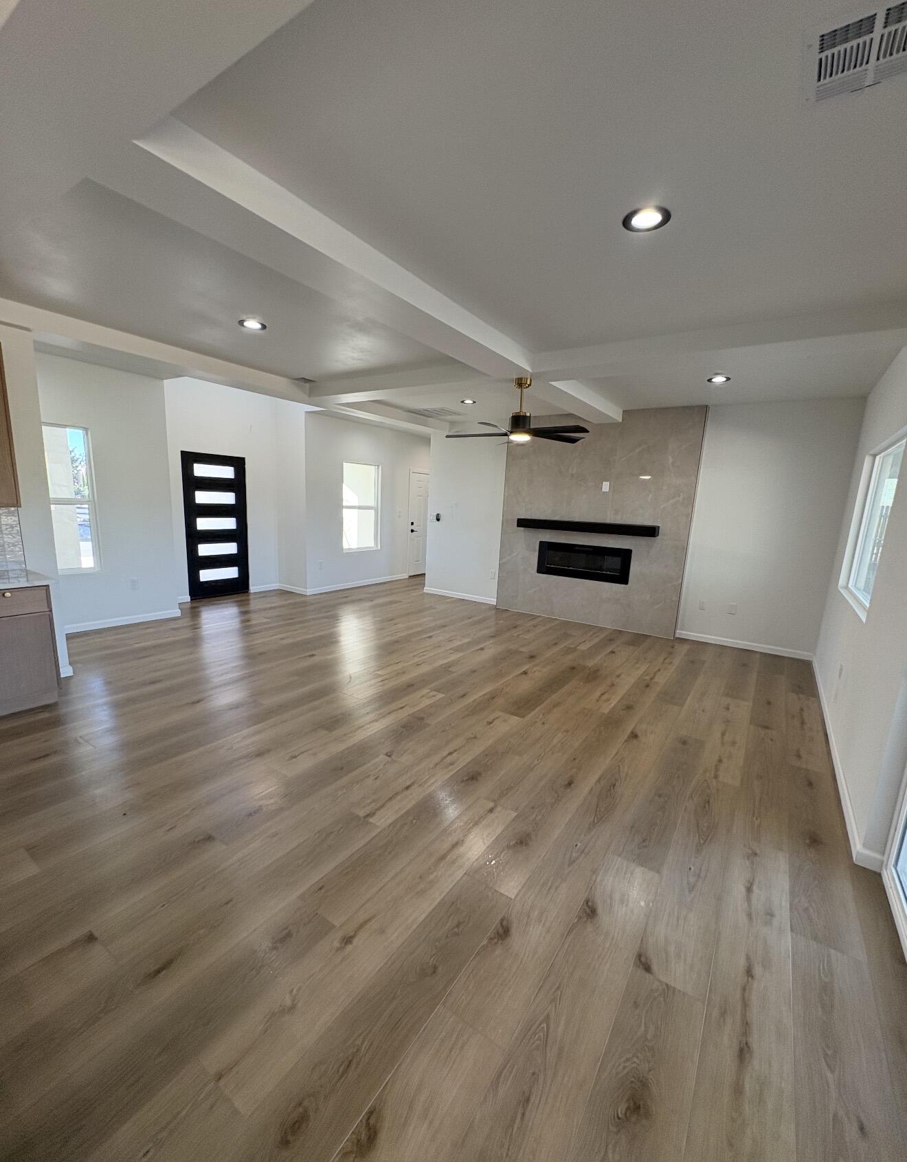 702 Rincon De Romos Drive SE