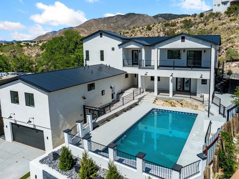 Photo of 1136 Turner Drive NE, Albuquerque, NM 87123 (MLS # 1106265)