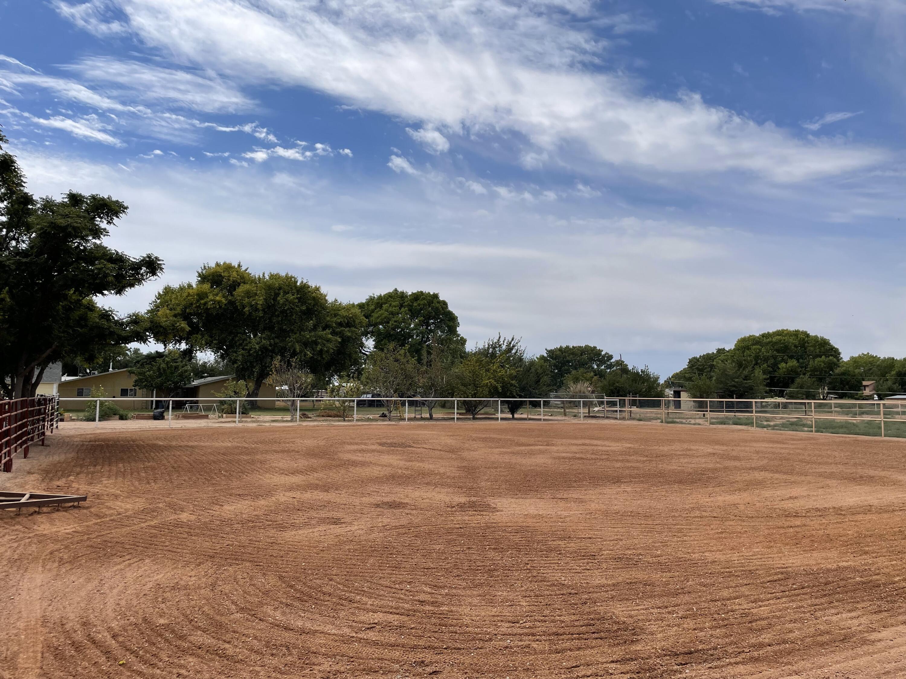 695 Valle Drive, Bosque Farms, New Mexico image 24