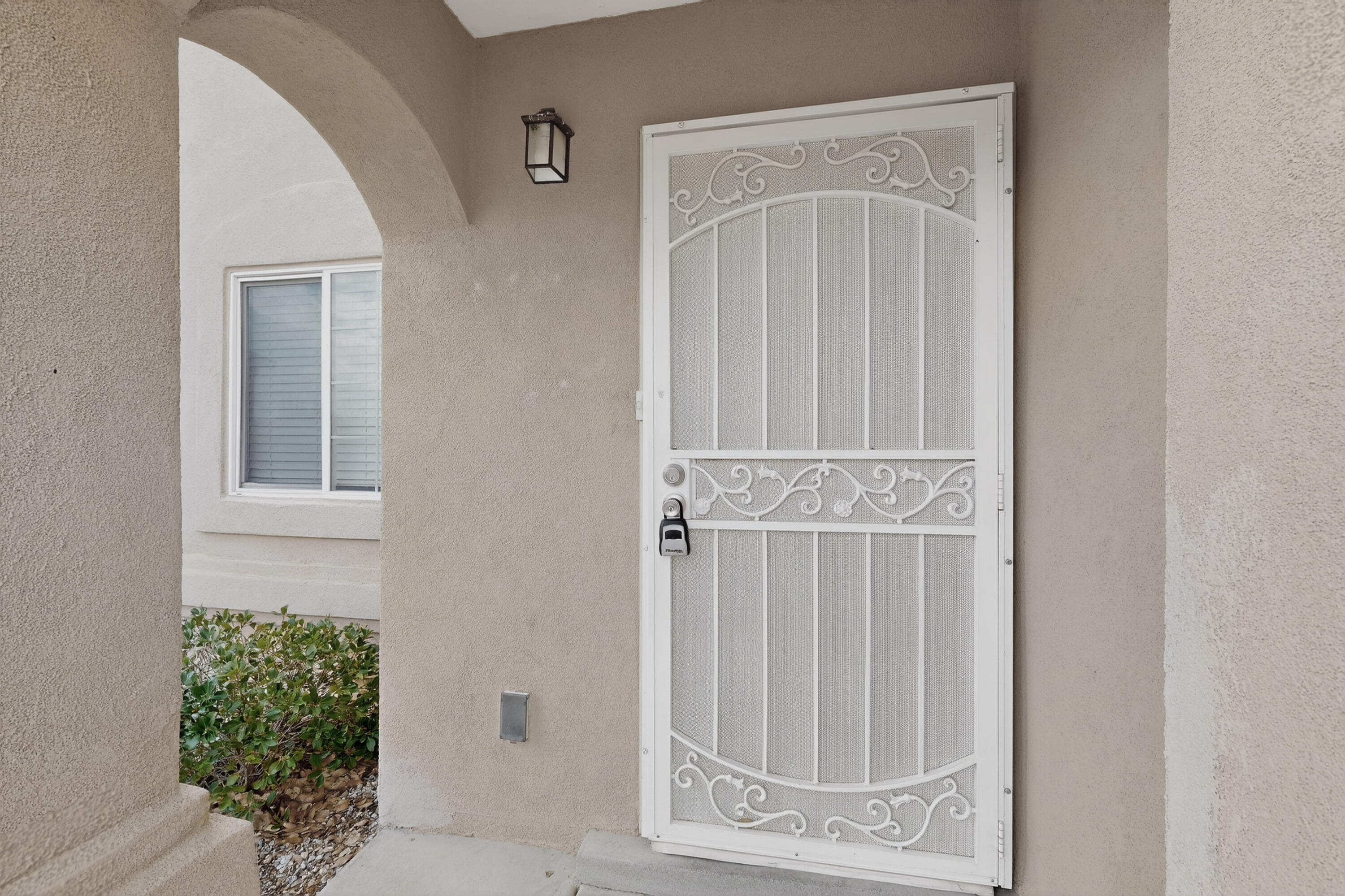 3929 Desert Willow Drive NE