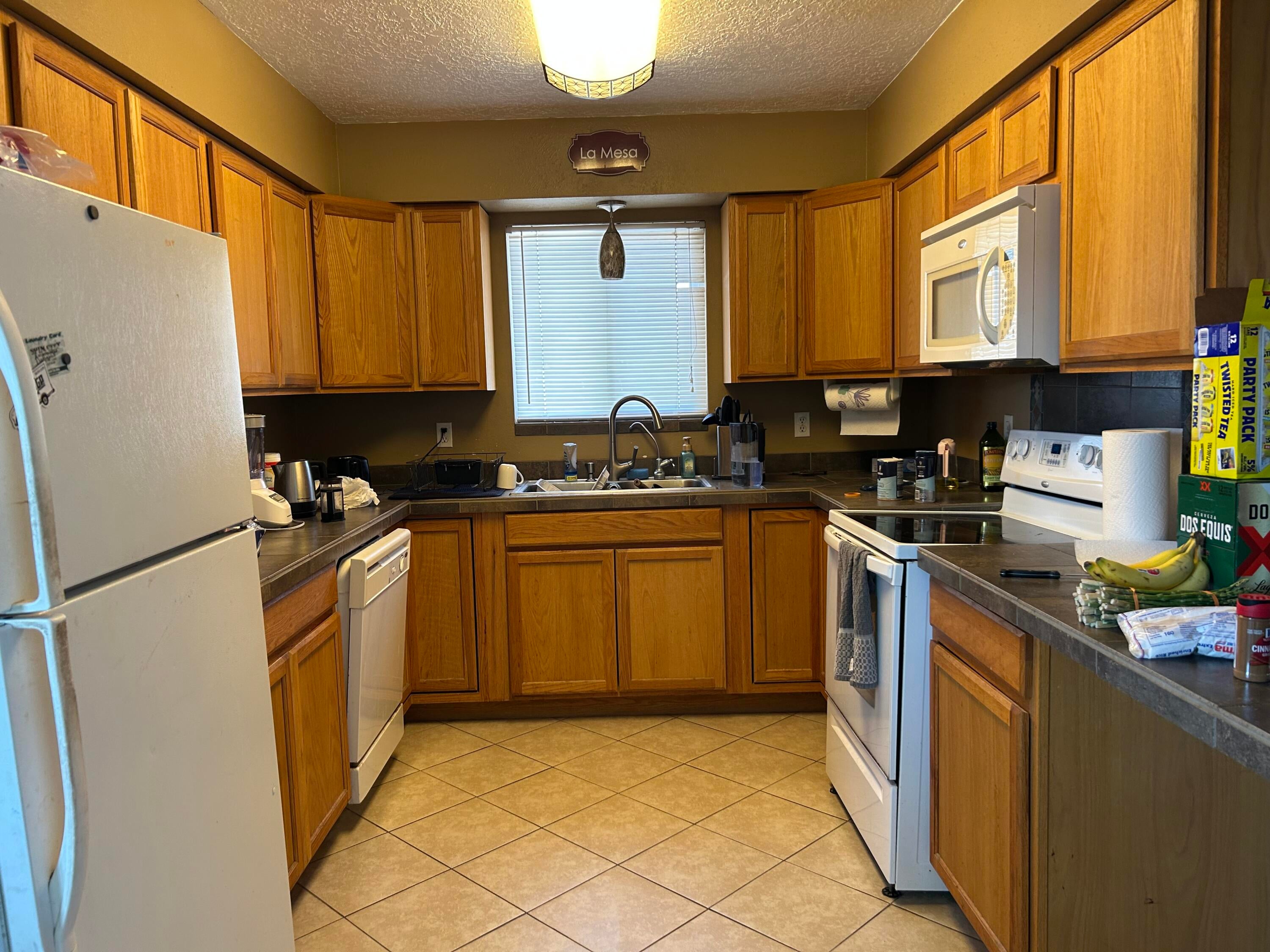 602 La Mesa Drive
