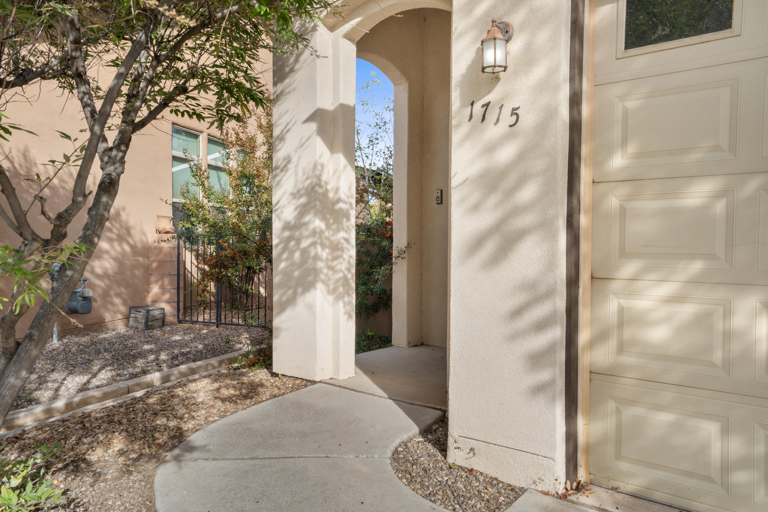 1715 Band Saw Place NW