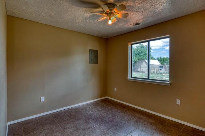 215 E Link Avenue, Moriarty, New Mexico image 15