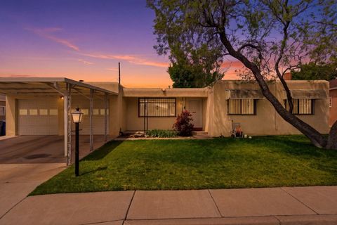 Photo of 9501 Arvada Avenue NE, Albuquerque, NM 87112 (MLS # 1102888)