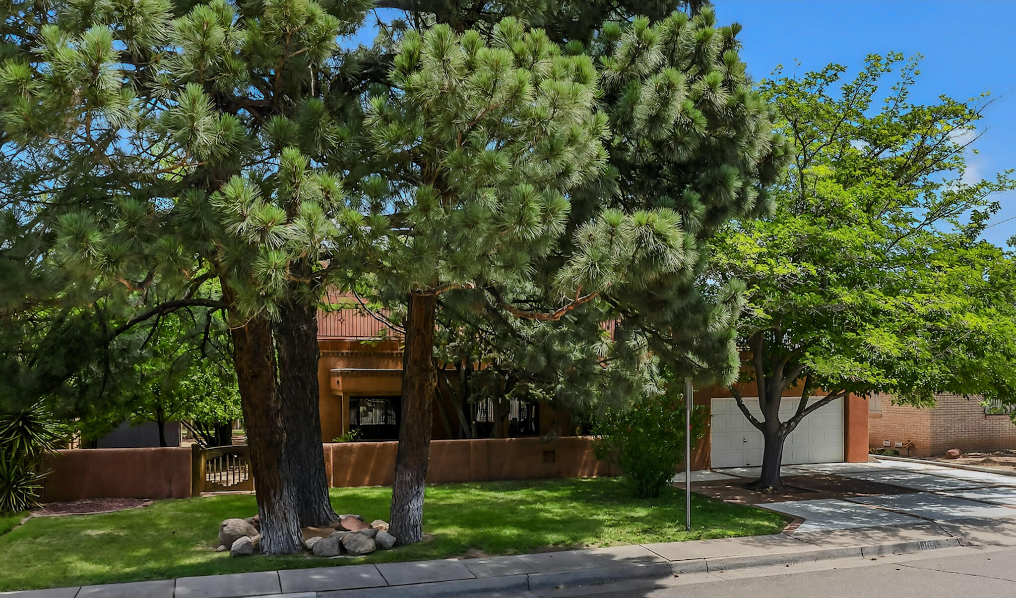 1405 Sigma Chi Road, Albuquerque, New Mexico image 2
