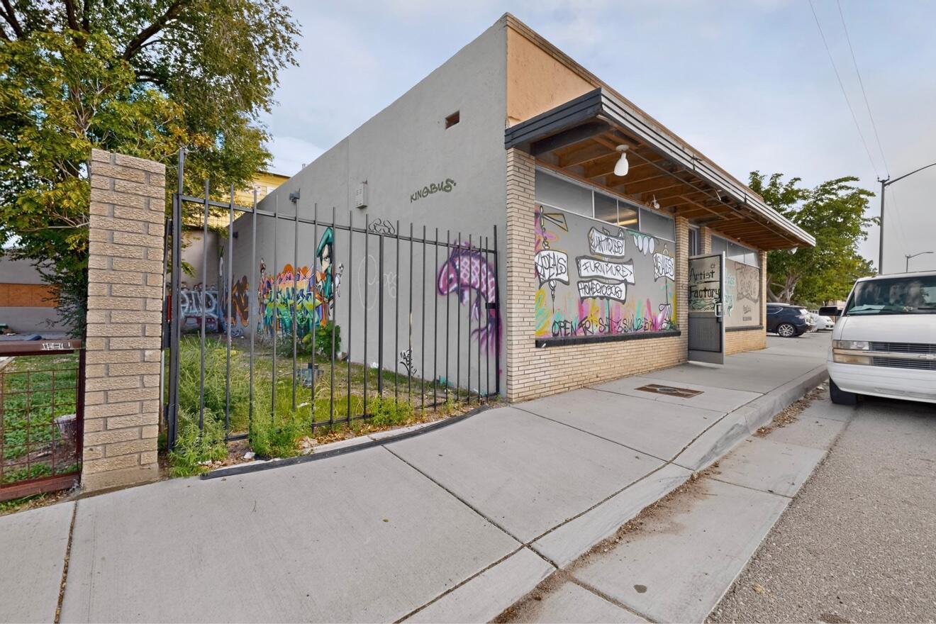 1810 Broadway Boulevard SE