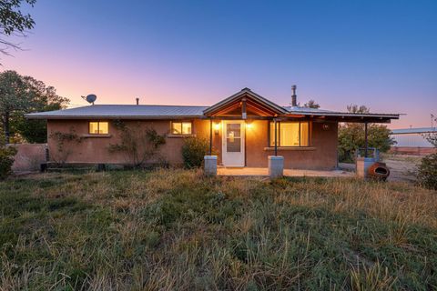 Photo of 1120 Tecolote Street, Las Vegas, NM 87701 (MLS # 1092840)