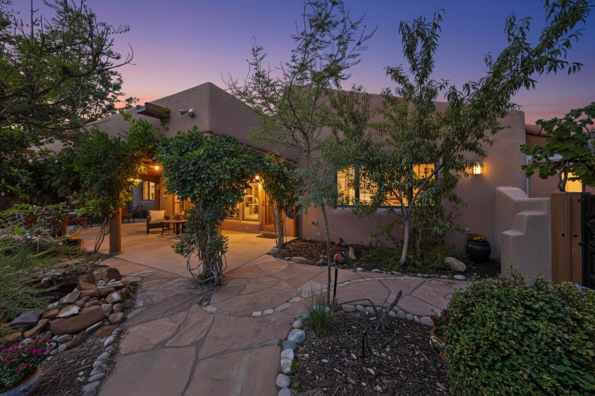 2000 W Mate Court NE