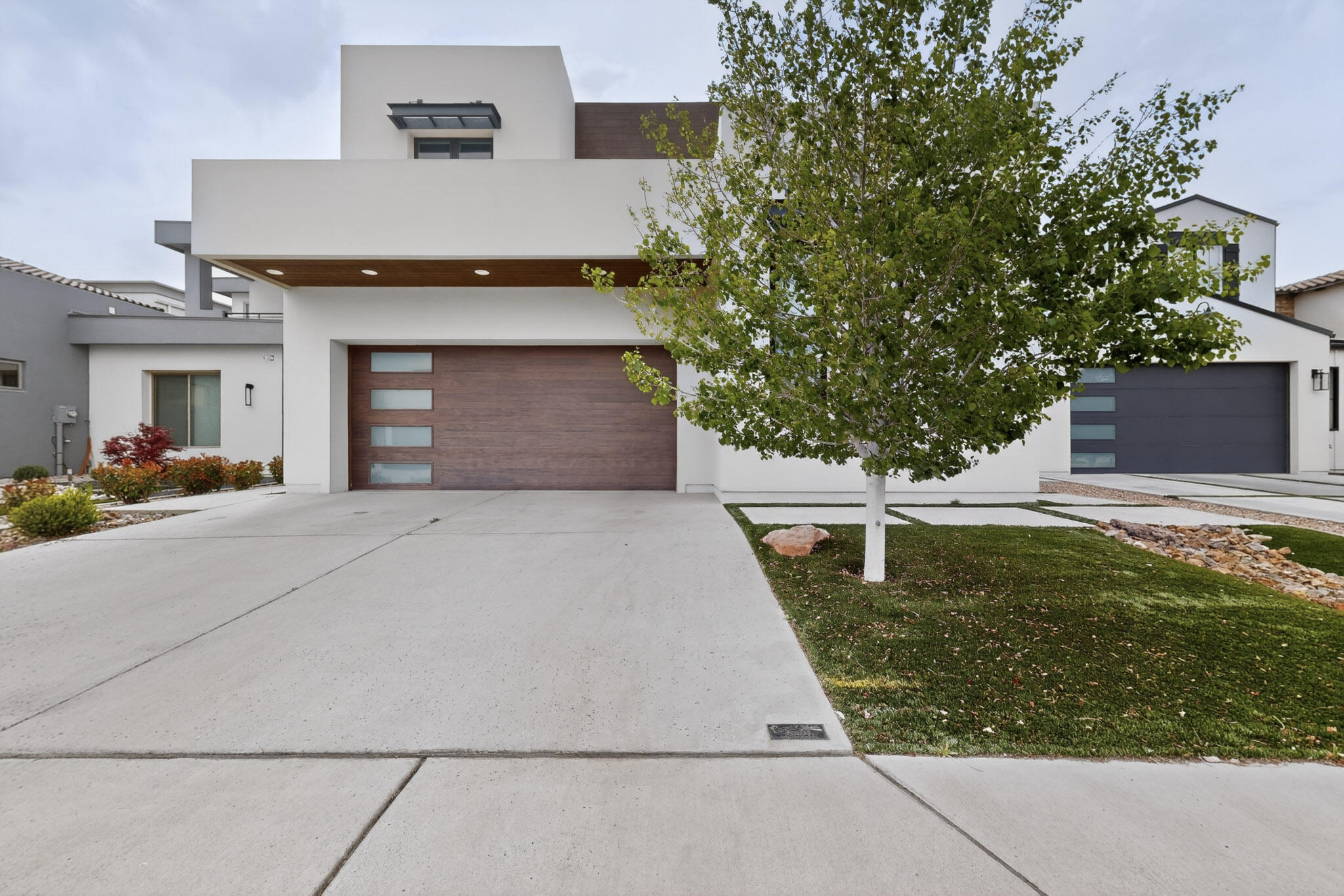 8815 Silver Oak Lane NE