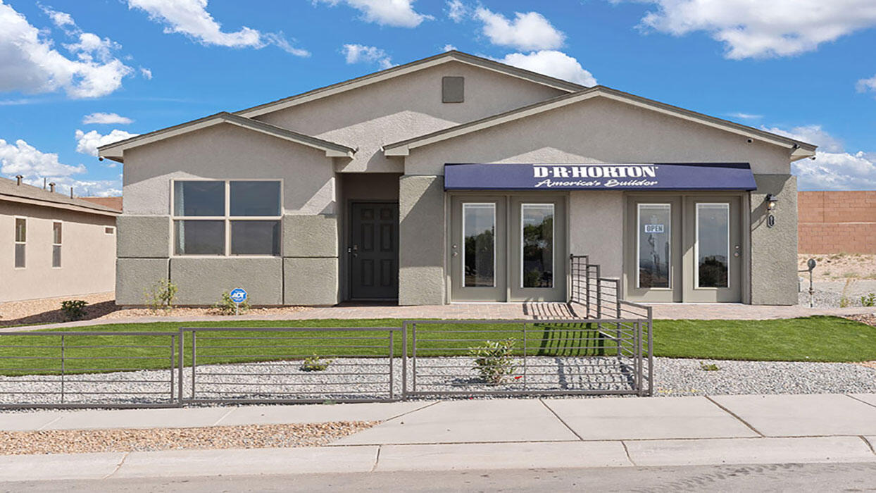 View Los Lunas, NM 87031 house