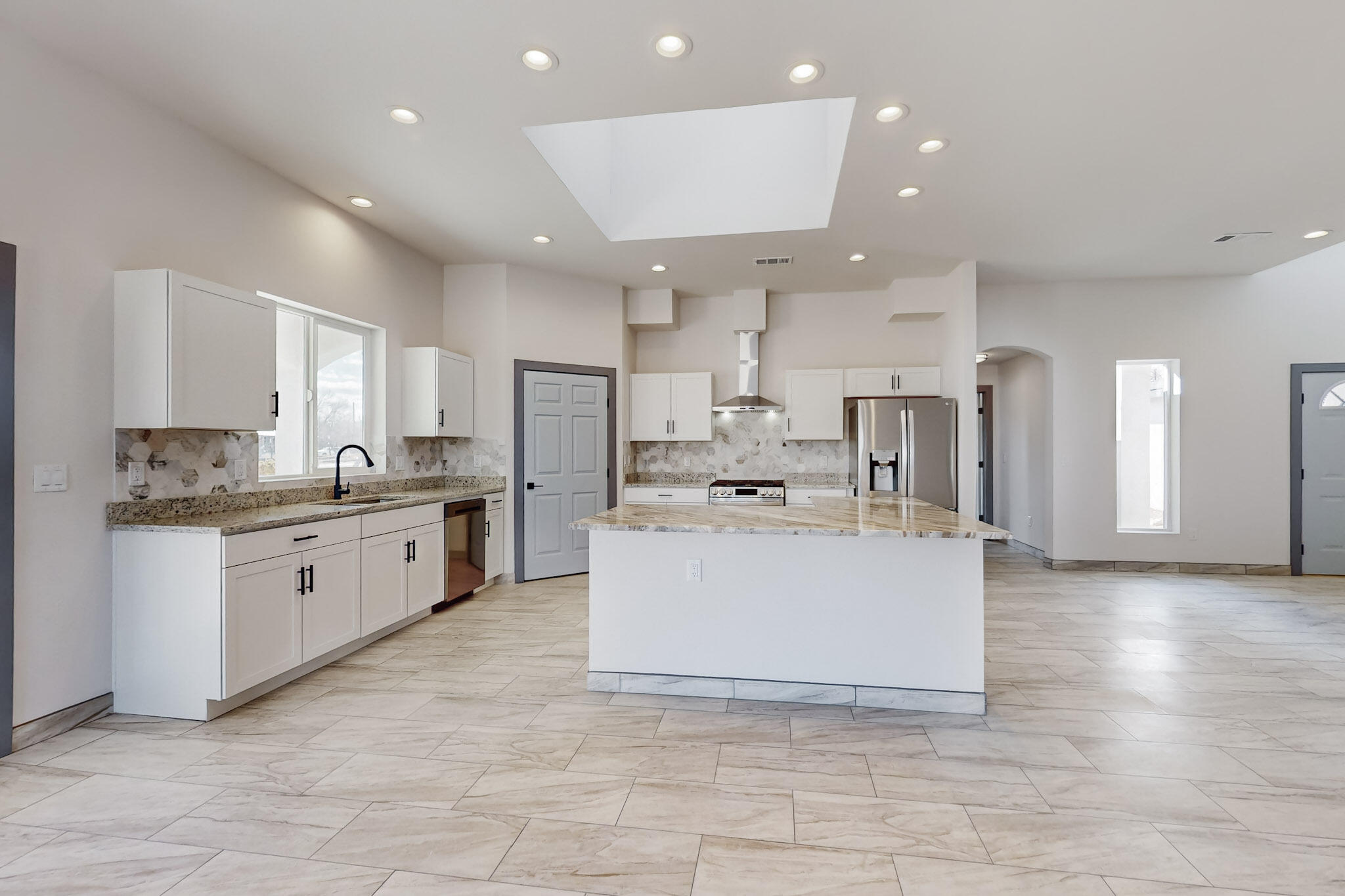 1688 Sichler Road, Los Lunas, New Mexico image 9