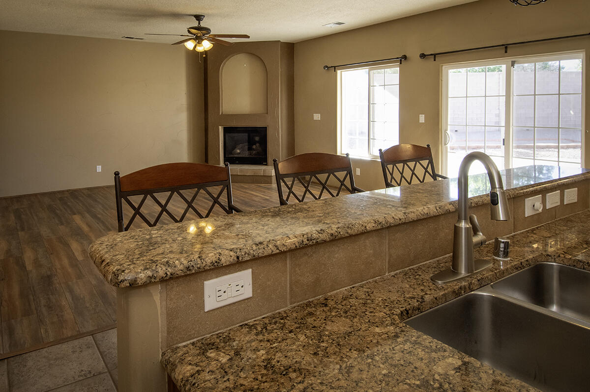 8724 Cuevita Court, Albuquerque, New Mexico image 9