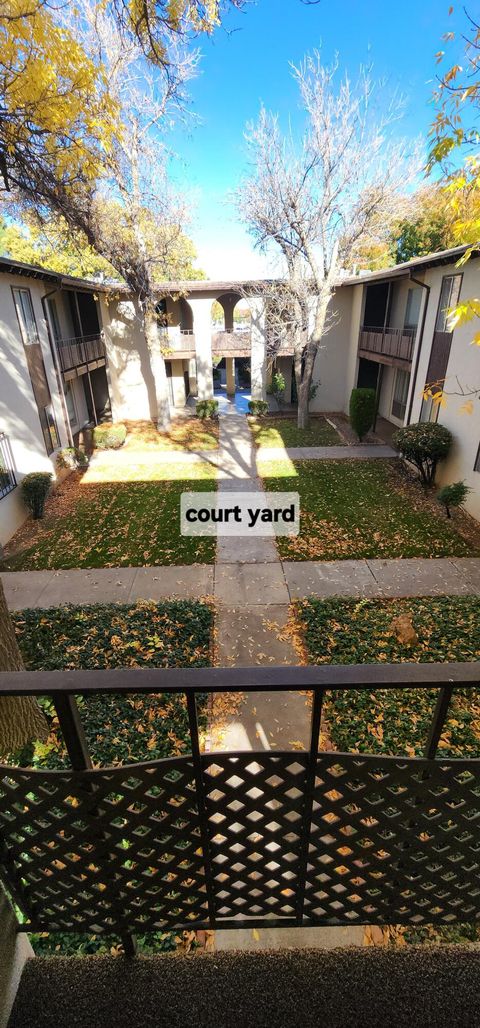 Photo of 1601 N Pennsylvania Street NE #U-4, Albuquerque, NM 87110 (MLS # 1093957)