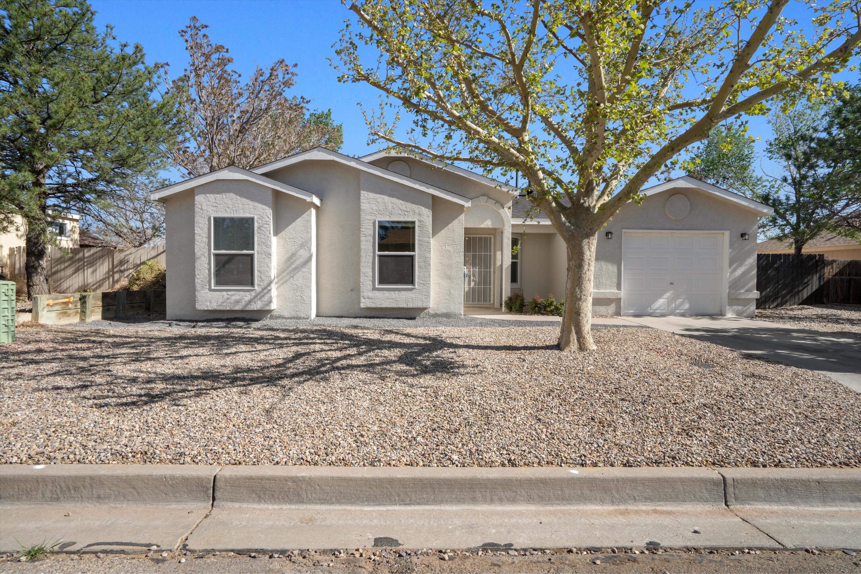 1313 Bellflower Drive, Rio Rancho, New Mexico image 1