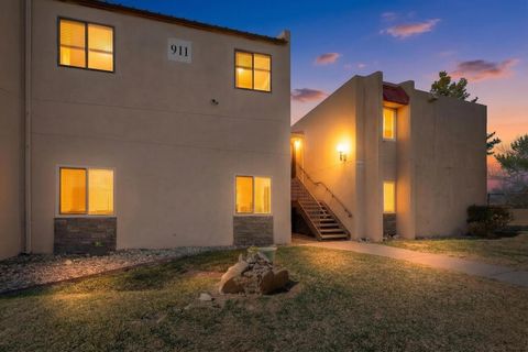 Condo For Sale - 911 Country Club Drive #APT F<br/> Sandoval County, Rio Rancho, NM 87124