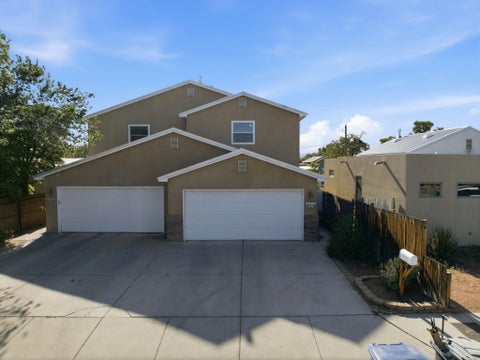 Photo of 1235 8th Street NW #B, Albuquerque, NM 87102 (MLS # 1112340)