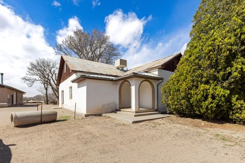 Photo of 919 Gabaldon Road, Belen, NM 87002 (MLS # 1106485)