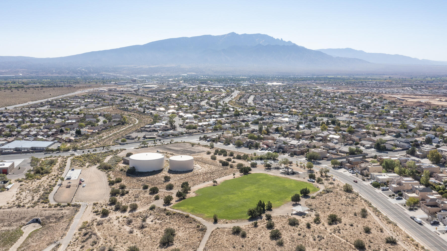 Rio Rancho, New Mexico 87144, United States, 4 Bedrooms Bedrooms, ,2 BathroomsBathrooms,Residential,Pending,40749