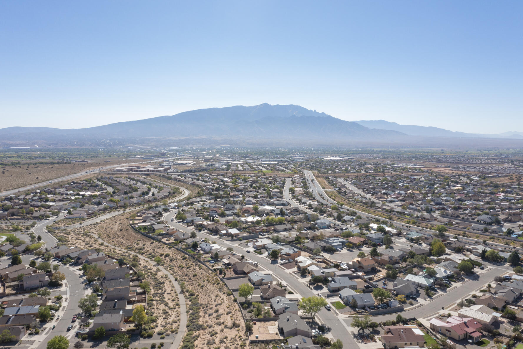 Rio Rancho, New Mexico 87144, United States, 4 Bedrooms Bedrooms, ,2 BathroomsBathrooms,Residential,Pending,40749