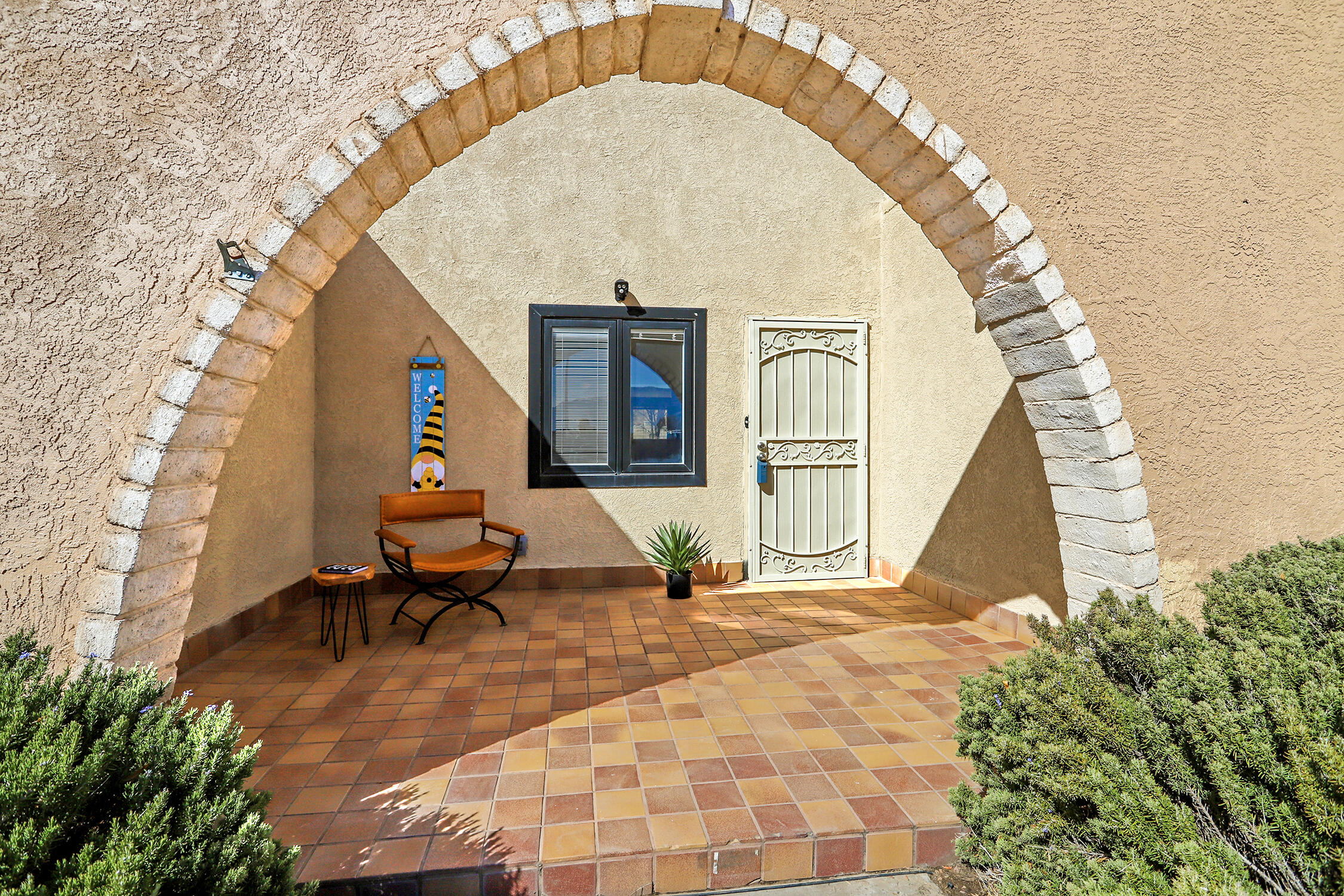 1301 Rio Rancho Boulevard SE B