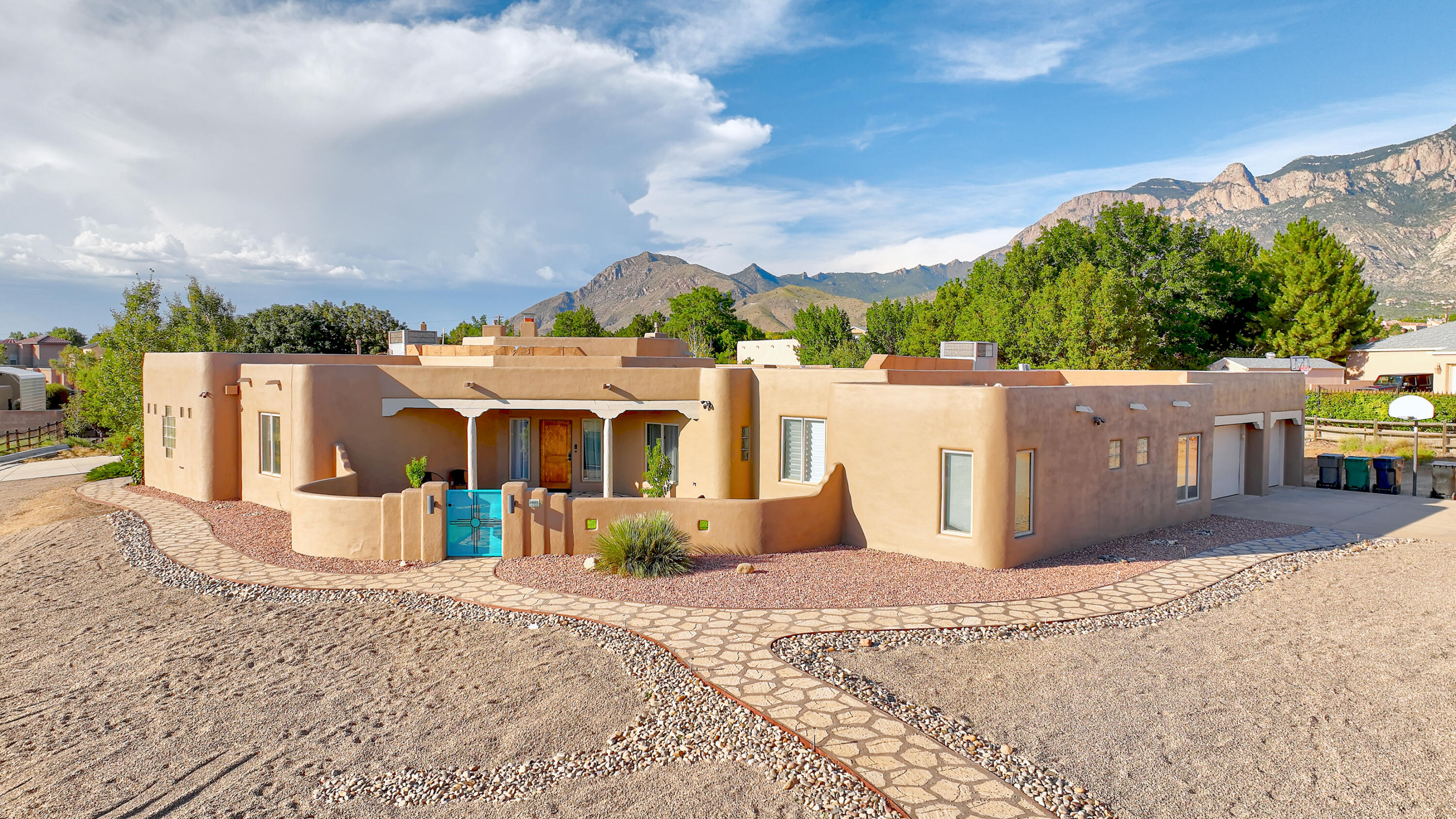 View Albuquerque, NM 87122 house