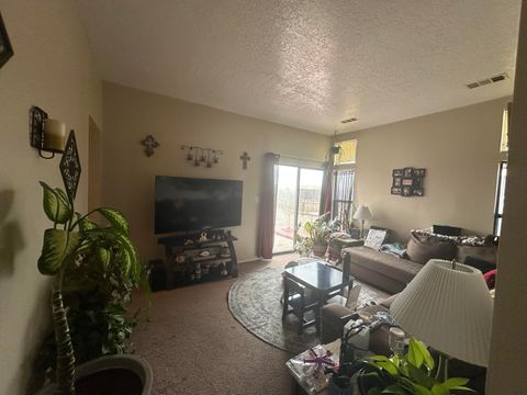Homes For Rent - 1825 Peach Road<br/> Rio Rancho, NM 87144