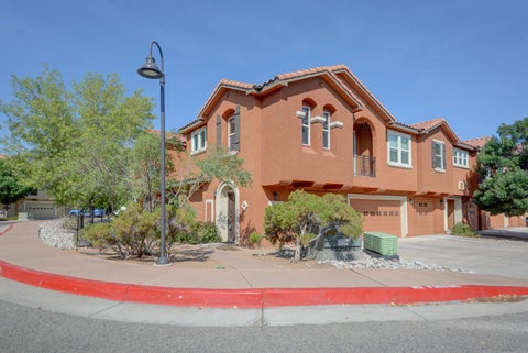Condo For Sale - 601 Menaul Boulevard #UNIT 2201<br/> Albuquerque, NM 87107