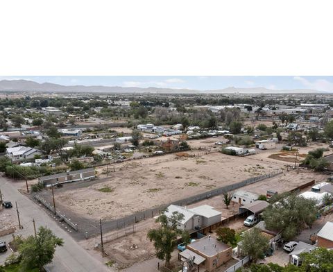 152 WILLOW Road NW Albuquerque NM 87107