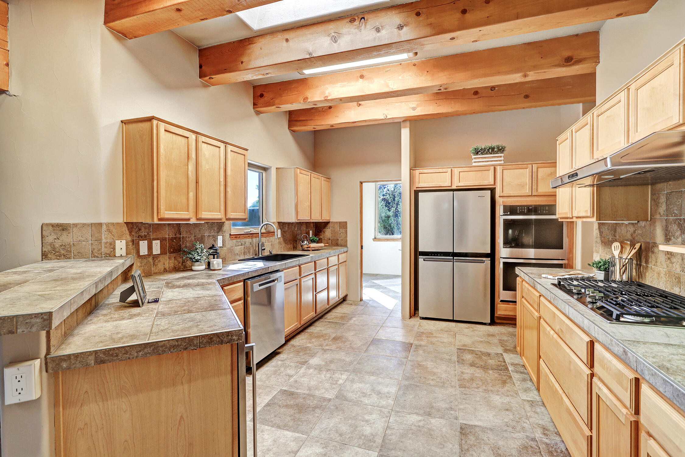120 Espinosa Road, Corrales, New Mexico image 17
