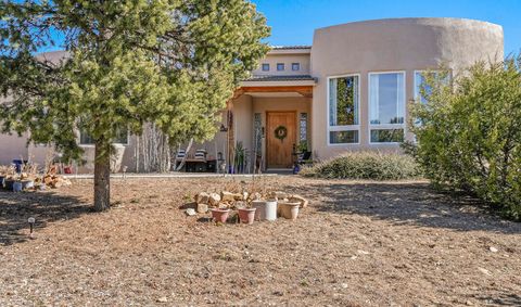 Photo of 155 Via Sedillo Rd, Tijeras, NM 87059 (MLS # 1099139)