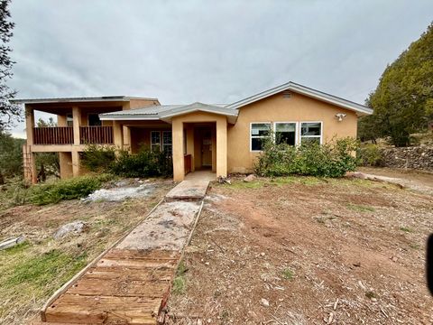 Photo of 14 PINON Avenue, Cedar Crest, NM 87008 (MLS # 1094679)