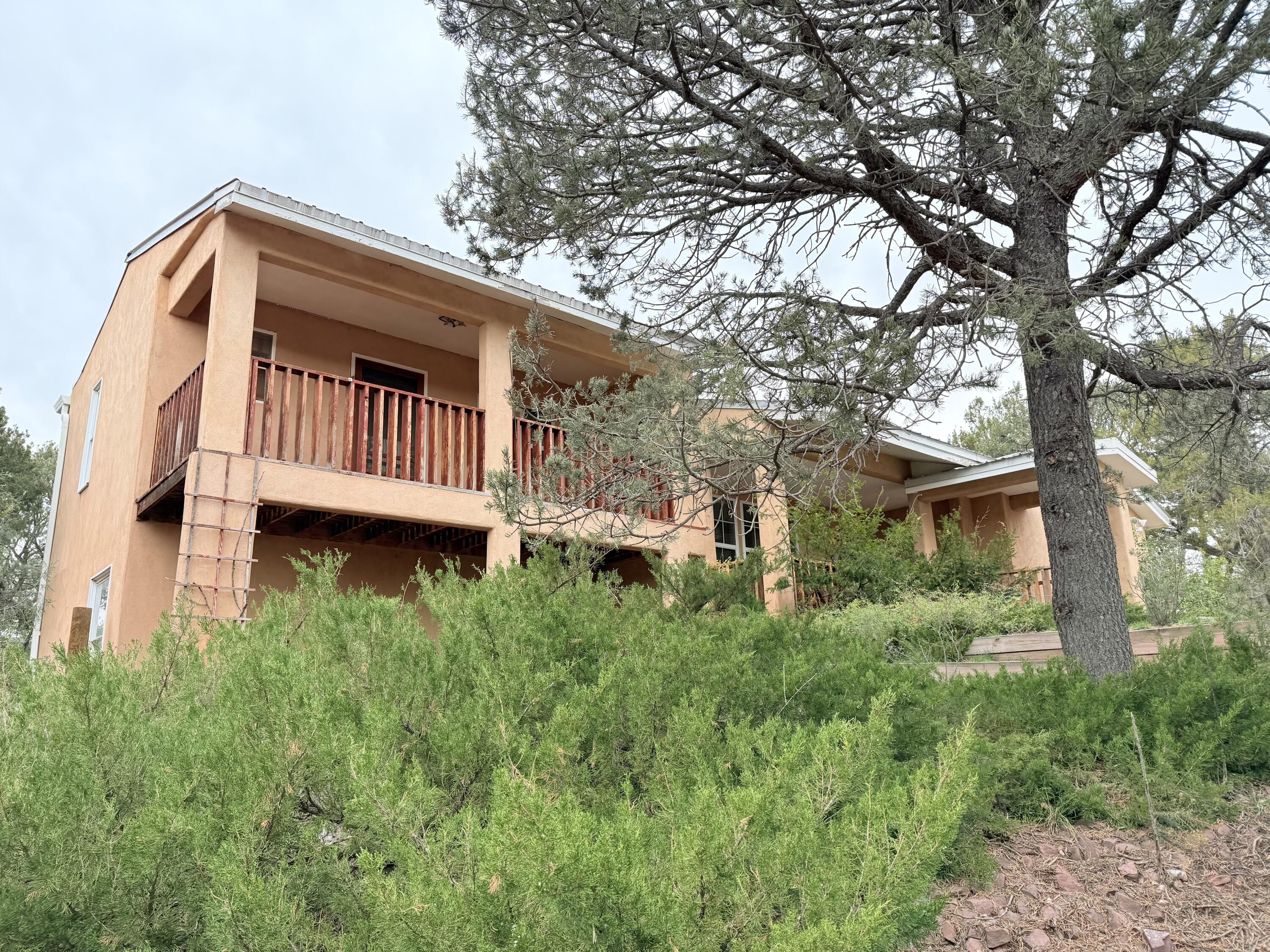14 PINON Avenue