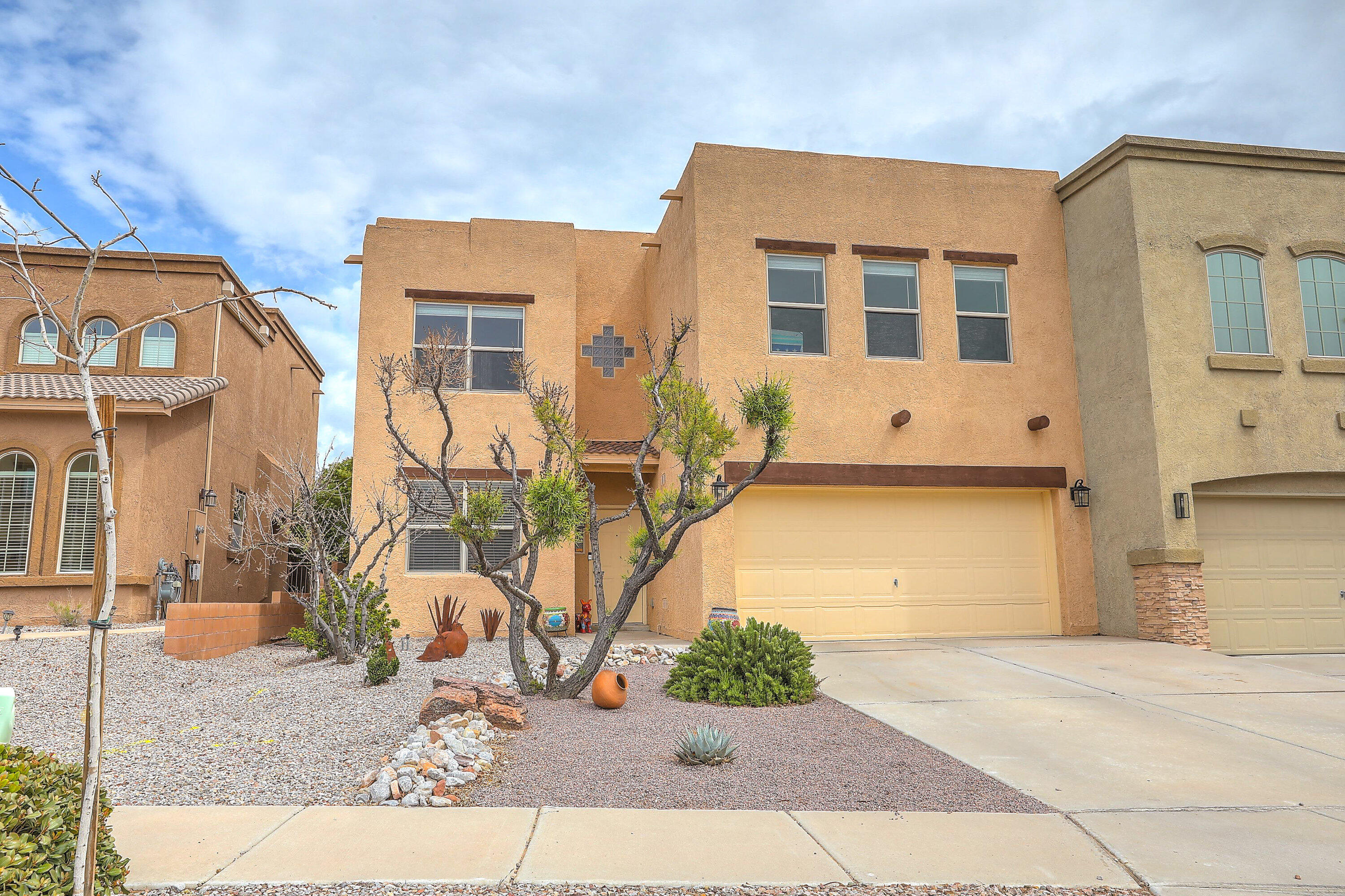 1921 Cortina Loop, Rio Rancho, New Mexico image 2