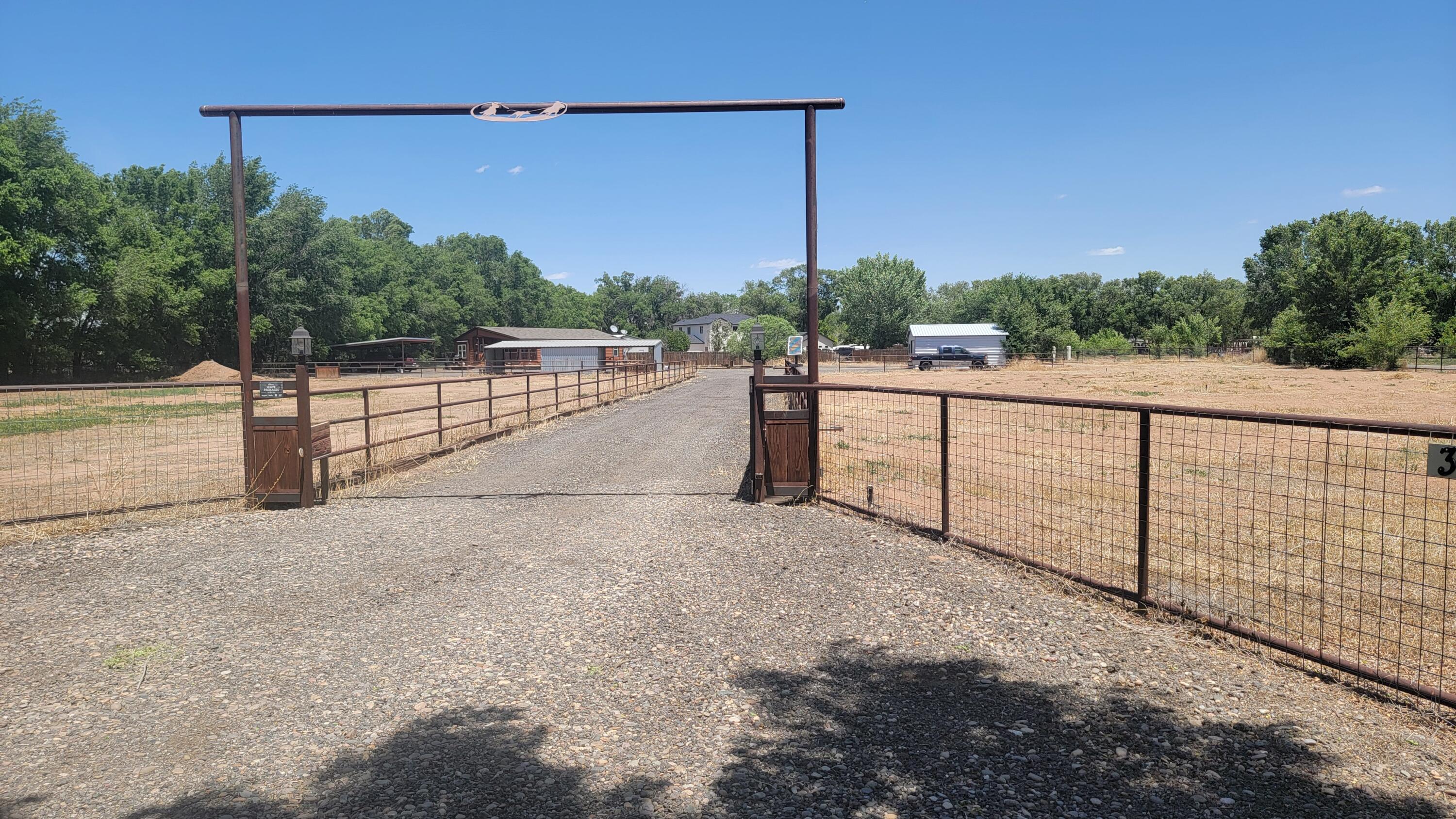 39 Servis Farm Road, Los Lunas, New Mexico image 25