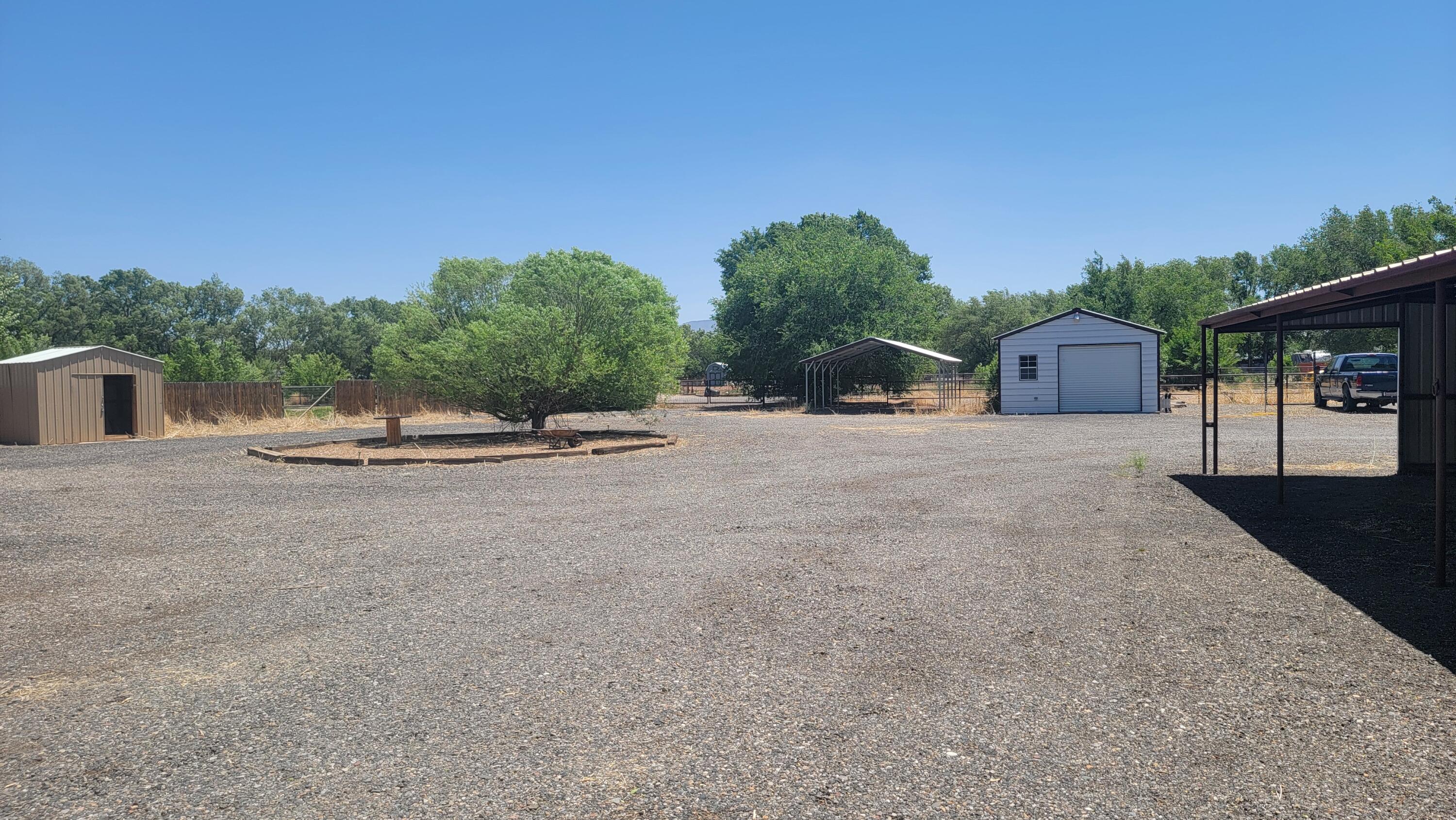 39 Servis Farm Road, Los Lunas, New Mexico image 18