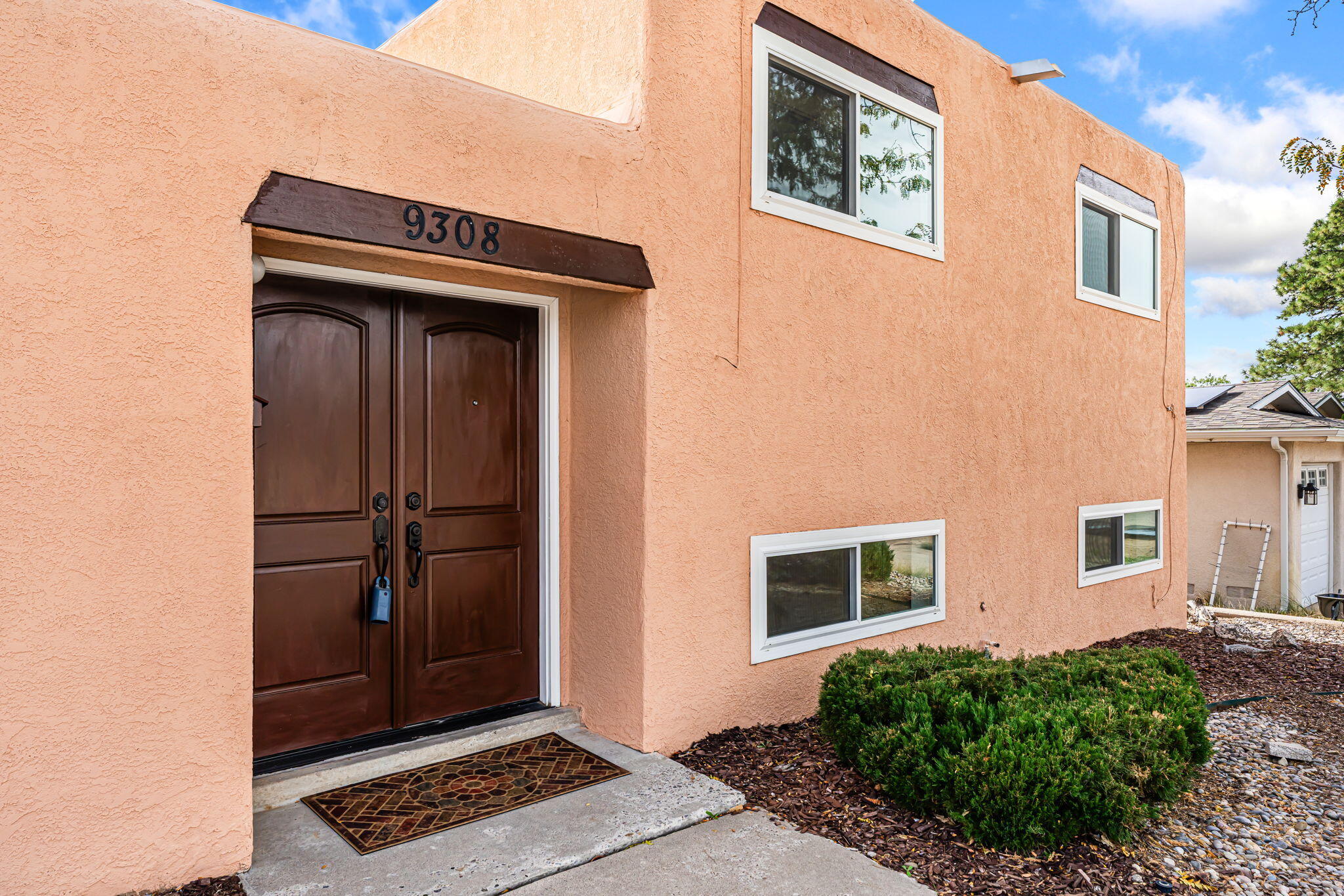 9308 Las Calabazillas Road NE