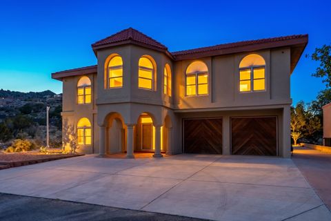 Homes For Sale - 13816 Winterwood Way<br/> Albuquerque, NM 87123