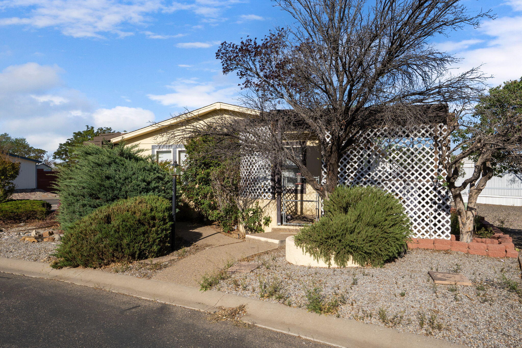 500 Tyler Road NE 27