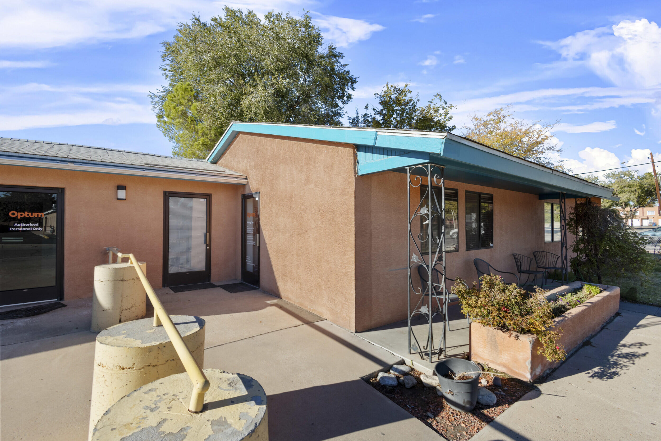 111 & 127 Sandoval Road