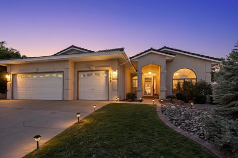 Photo of 8712 NEW HAMPTON Road NE, Albuquerque, NM 87111 (MLS # 1093289)